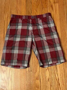 Callaway Mens 32 Red Plaid Golf Shorts